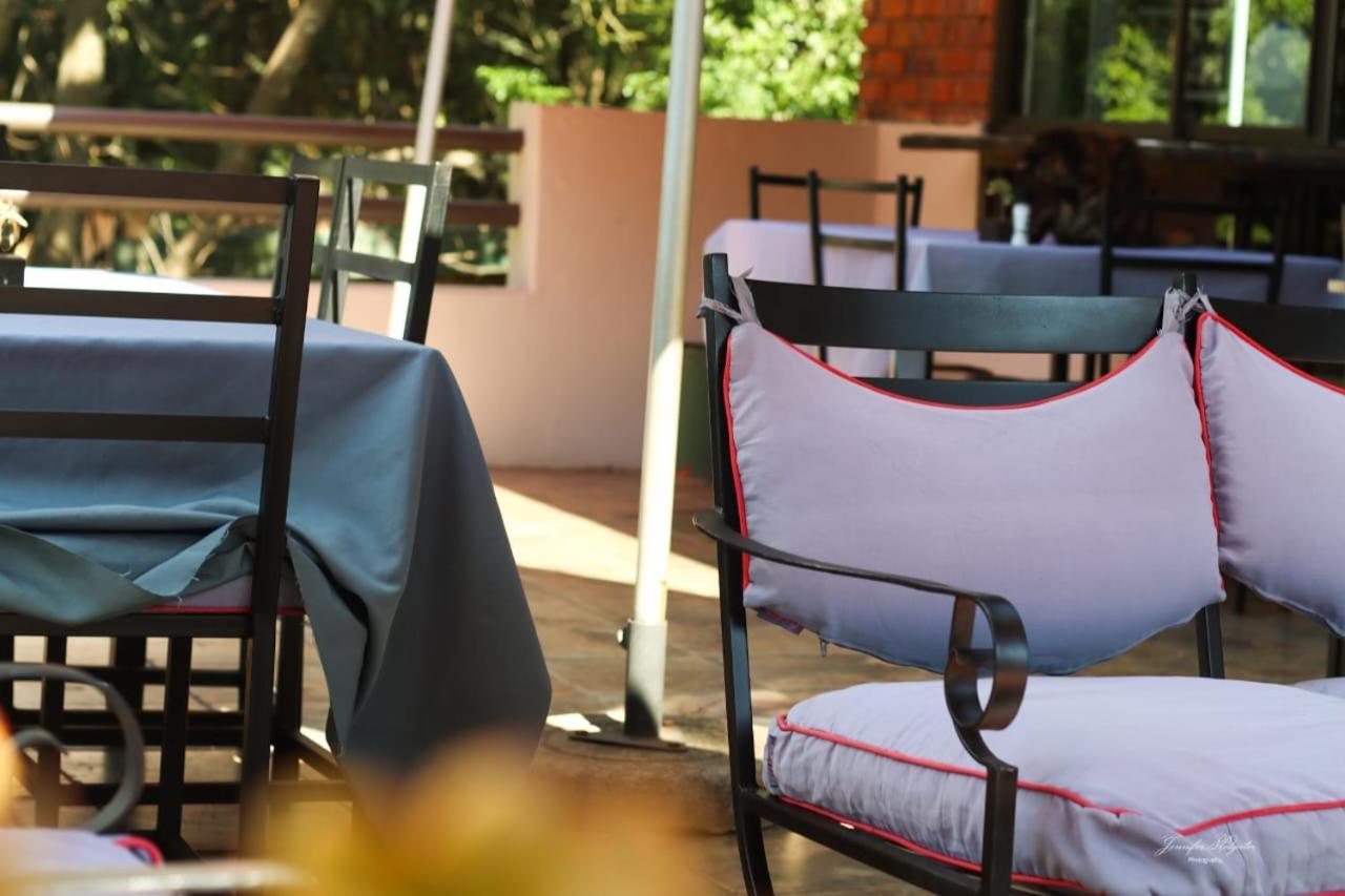 The Ultimate Lodge Louis Trichardt Exteriör bild