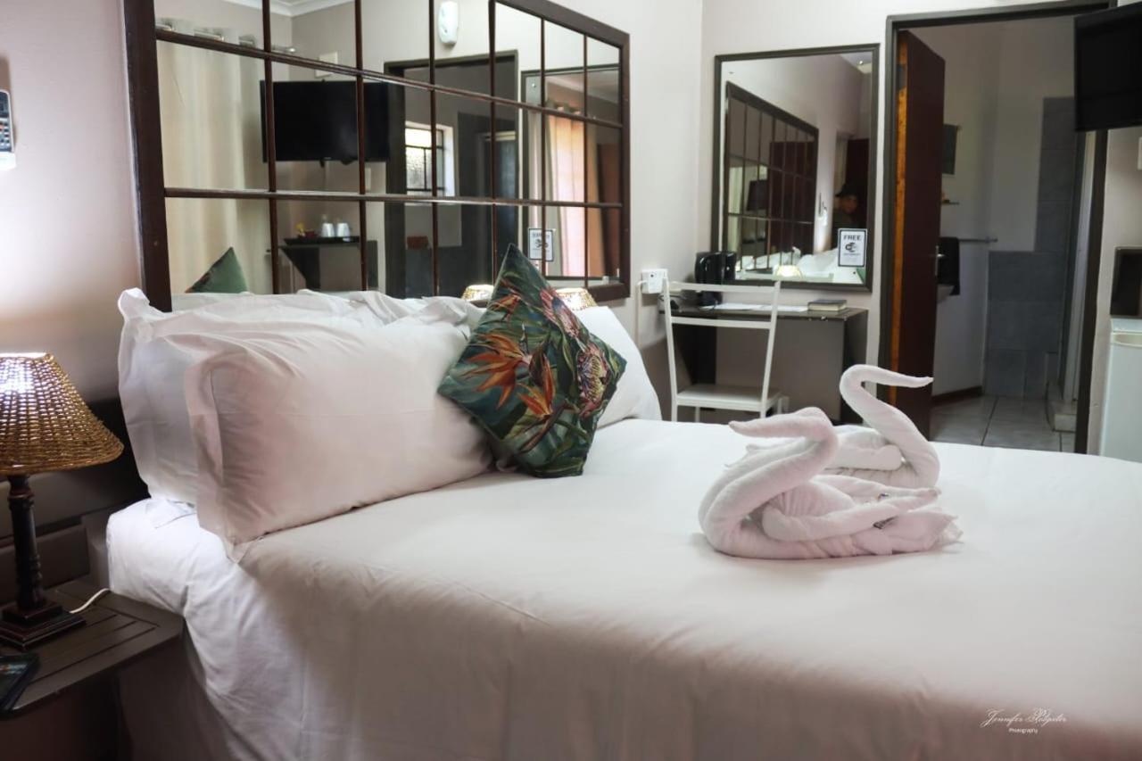 The Ultimate Lodge Louis Trichardt Exteriör bild